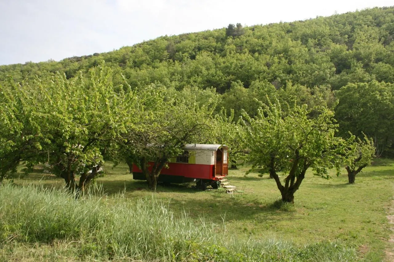 Hôtel Camping Le Vallon à Bonnieux 2*,  France