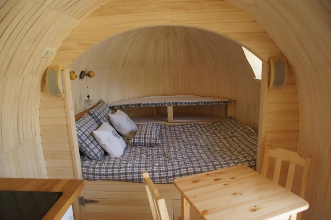 Hôtel Camping Le Vallon à Bonnieux France