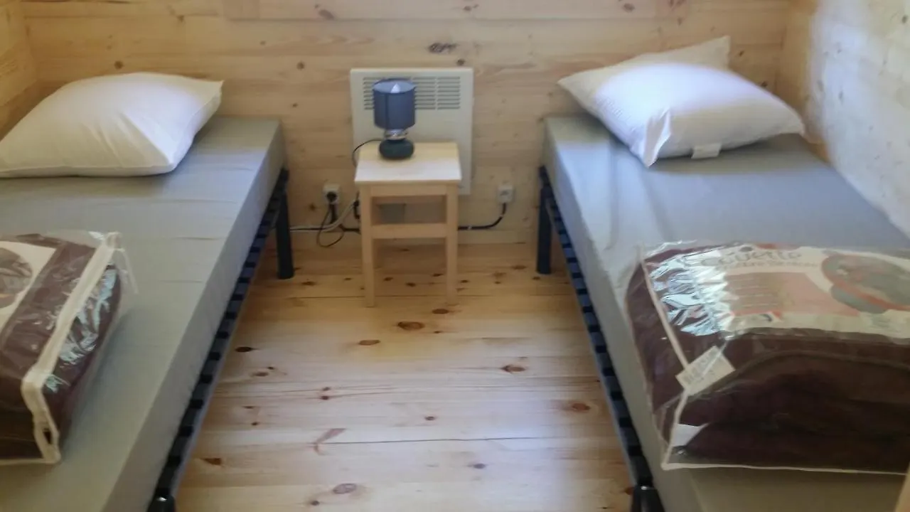 **  Hôtel Camping Le Vallon à Bonnieux France